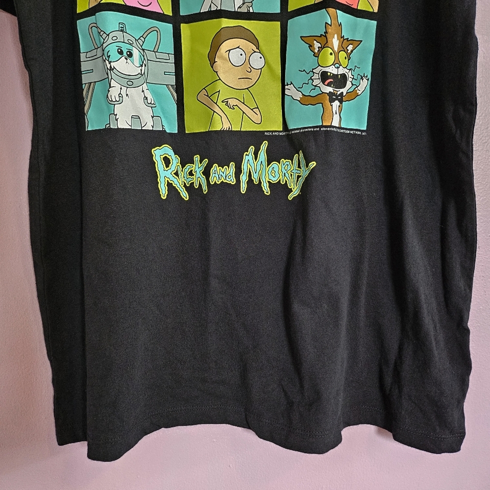 NEW Old Navy Black Rick & Morty Screen-Printed Graphic Short Sleeve T-Shirt - Picture 3 of 7